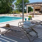 Aria Relax Your Private Oasis In Village Vila