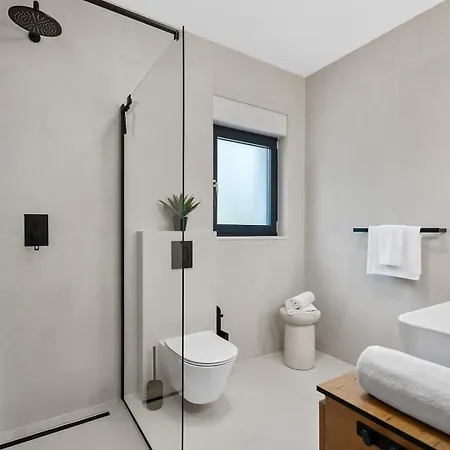 New! Aria Relax - Your Private Oasis In Village Vila