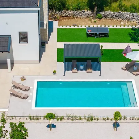 New! Aria Relax - Your Private Oasis In Village Vila *