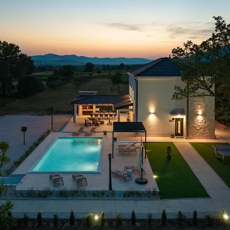 New! Aria Relax - Your Private Oasis In Village Bisko