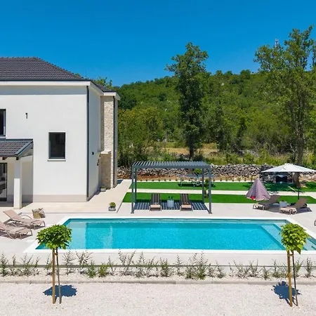 Vila New! Aria Relax - Your Private Oasis In Village